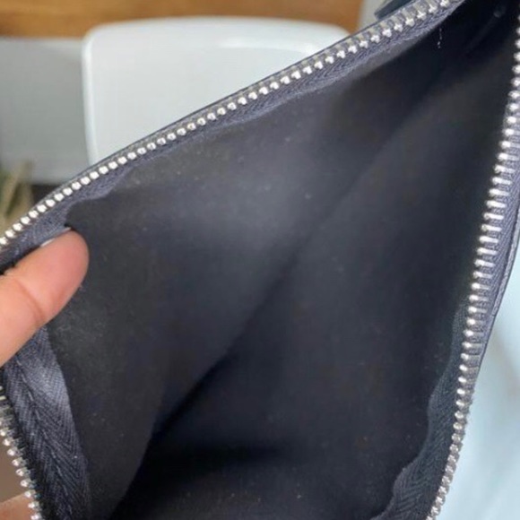 Givenchy pouch - Picture 5 of 5